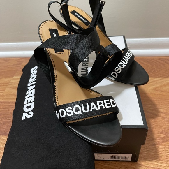 DSquared2 Heels - Picture 2 of 4